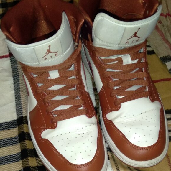 Nike Air Jordan 1 Mid Susty Peach Night Maroon Womens SZ12W - Picture 5 of 6